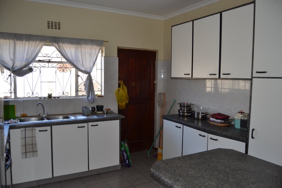 4 Bedroom Property for Sale in Gaylee Western Cape